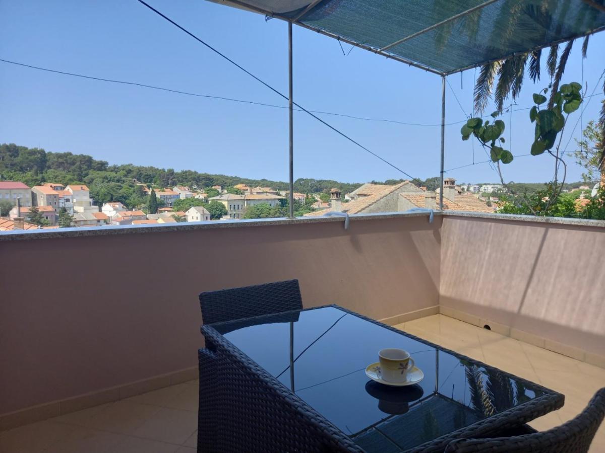 Apartamento Ursula Mali Lošinj Exterior foto