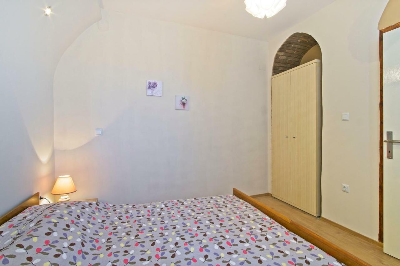 Apartamento Ursula Mali Lošinj Exterior foto